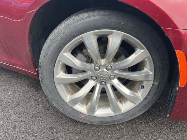 Used 2021 Chrysler 300 Touring w/ Chrome Appearance Package image 33