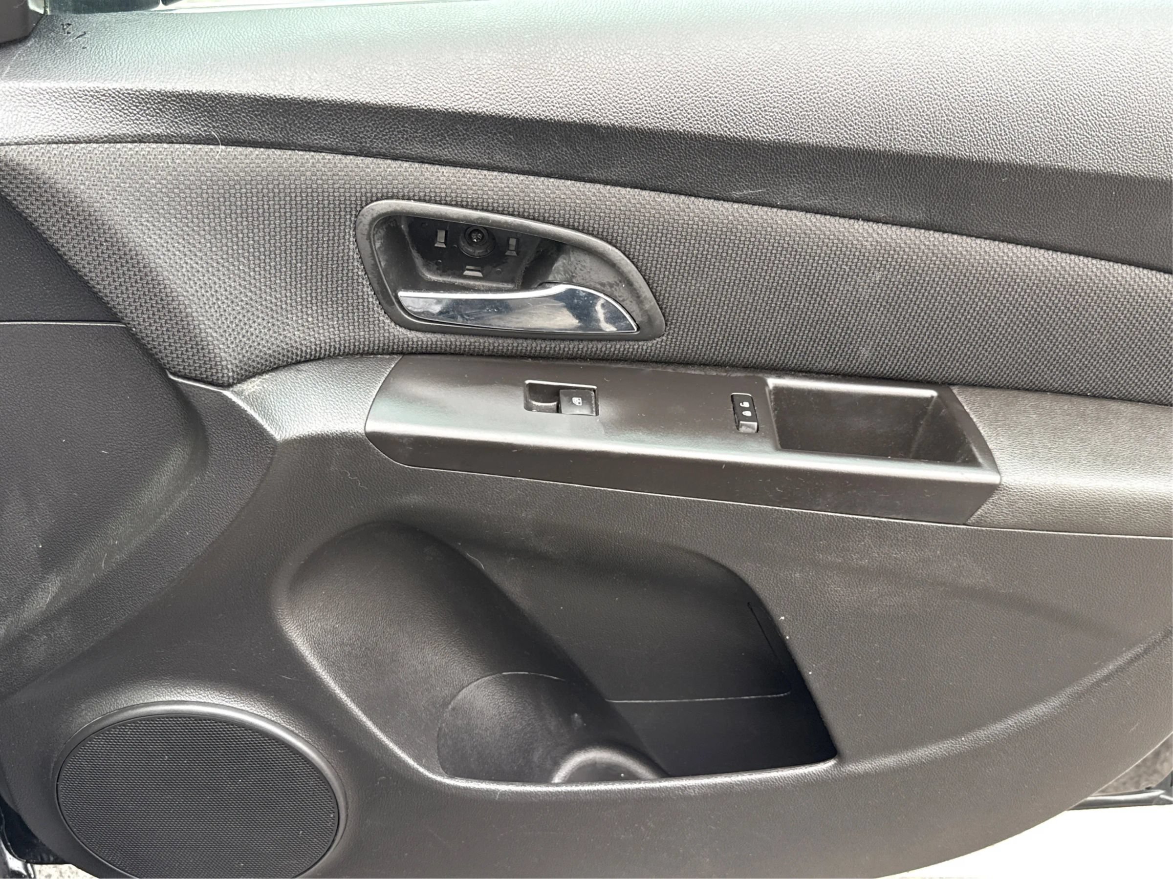 Used 2016 Chevrolet Cruze LT FWD image 21