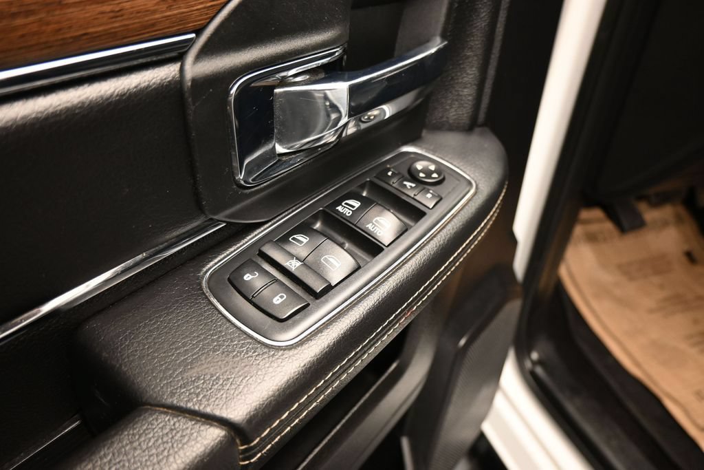 Used 2018 RAM 2500 Laramie w/ Convenience Group AWD/4WD image 12