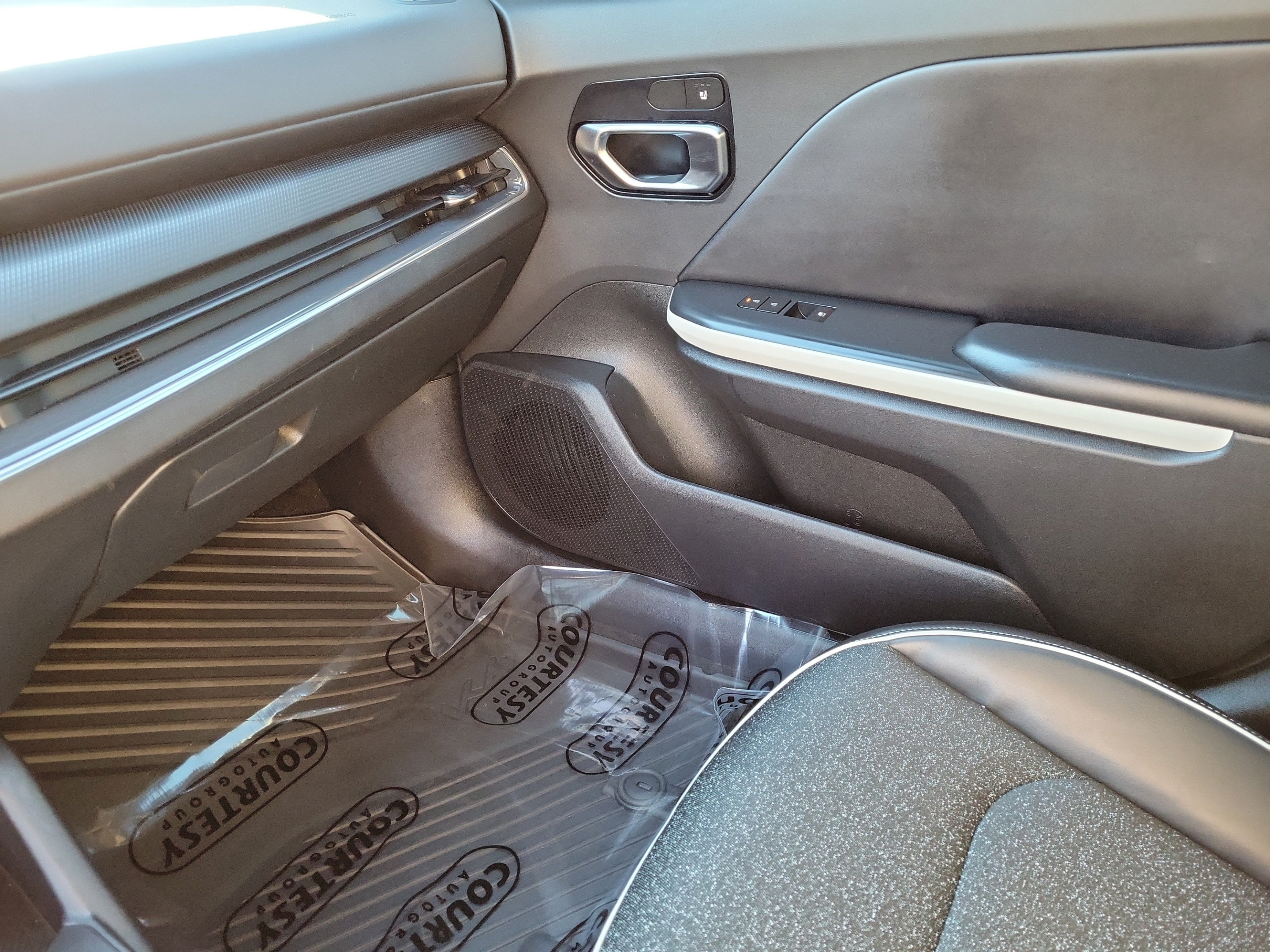 Certified 2025 Kia K4 EX FWD image 22