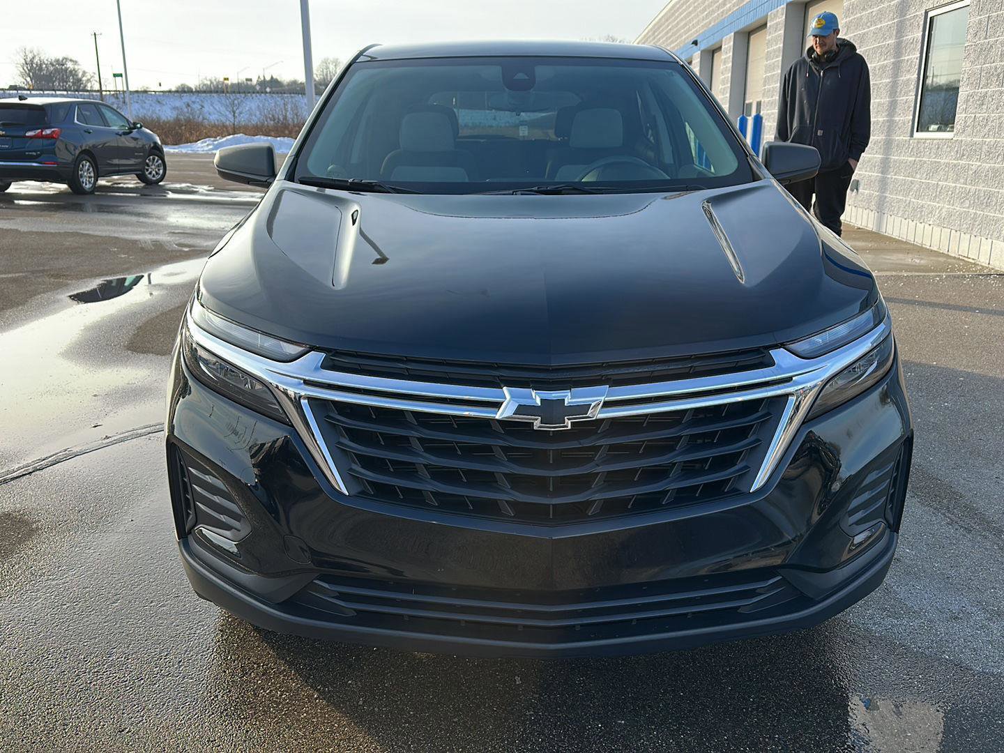 Used 2024 Chevrolet Equinox LS w/ LS Convenience Package image 11