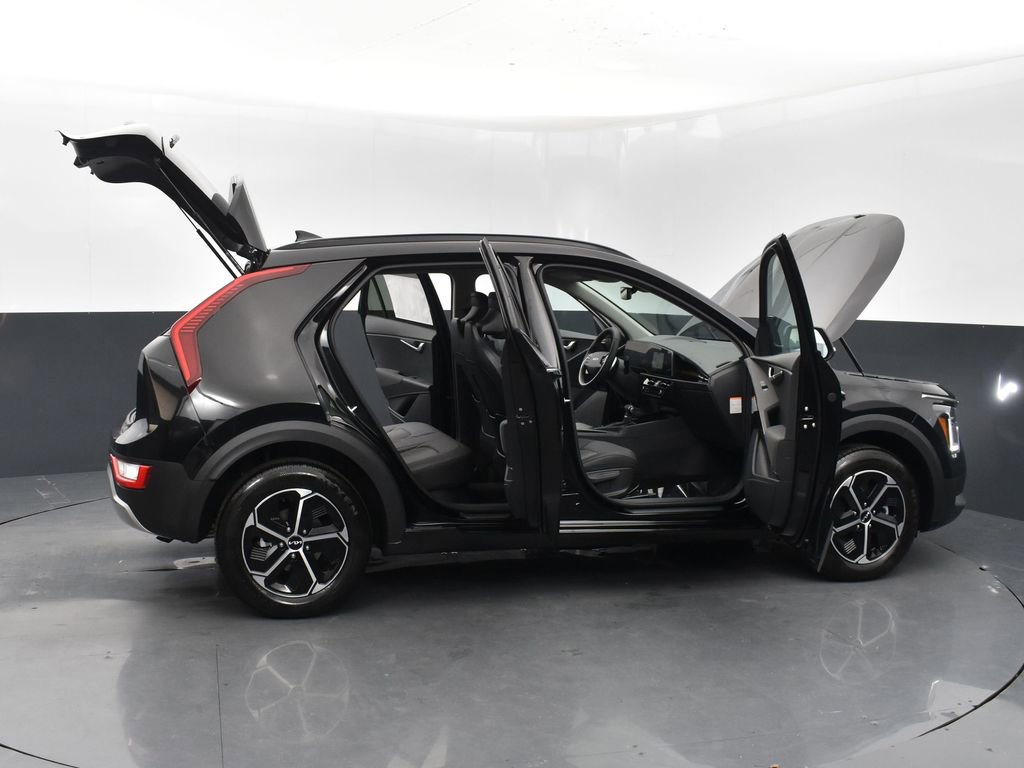 Certified 2025 Kia Niro EX FWD image 52