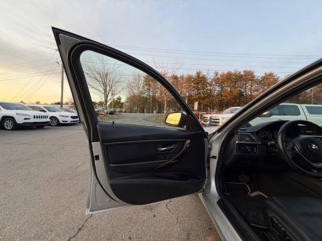 Used 2014 BMW 328i xDrive Sedan image 11