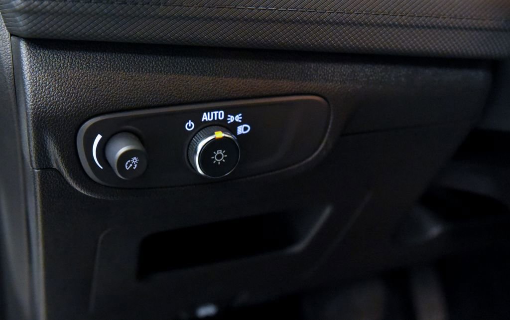 Used 2025 Chevrolet TrailBlazer LS image 17