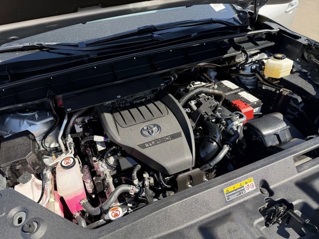 Used 2025 Toyota Highlander LE image 24
