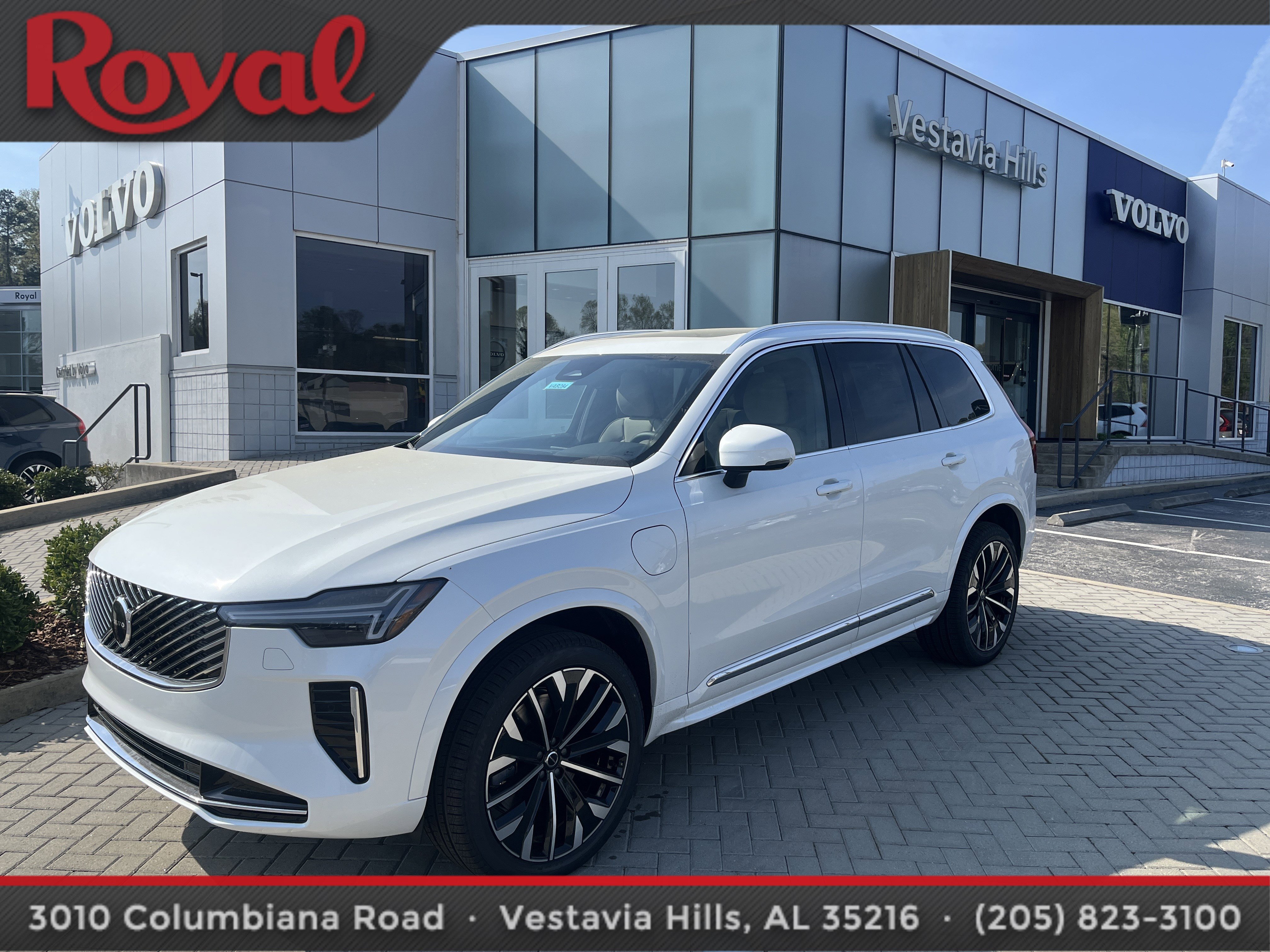 New 2026 Volvo XC90 T8 Core w/ Protection Package Premier
