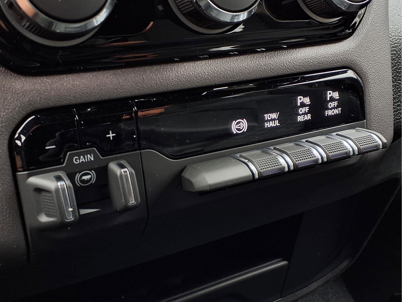 New 2026 RAM 3500 Lone Star AWD/4WD image 13