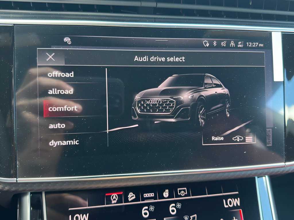 New 2026 Audi SQ8 Premium Plus AWD/4WD image 28