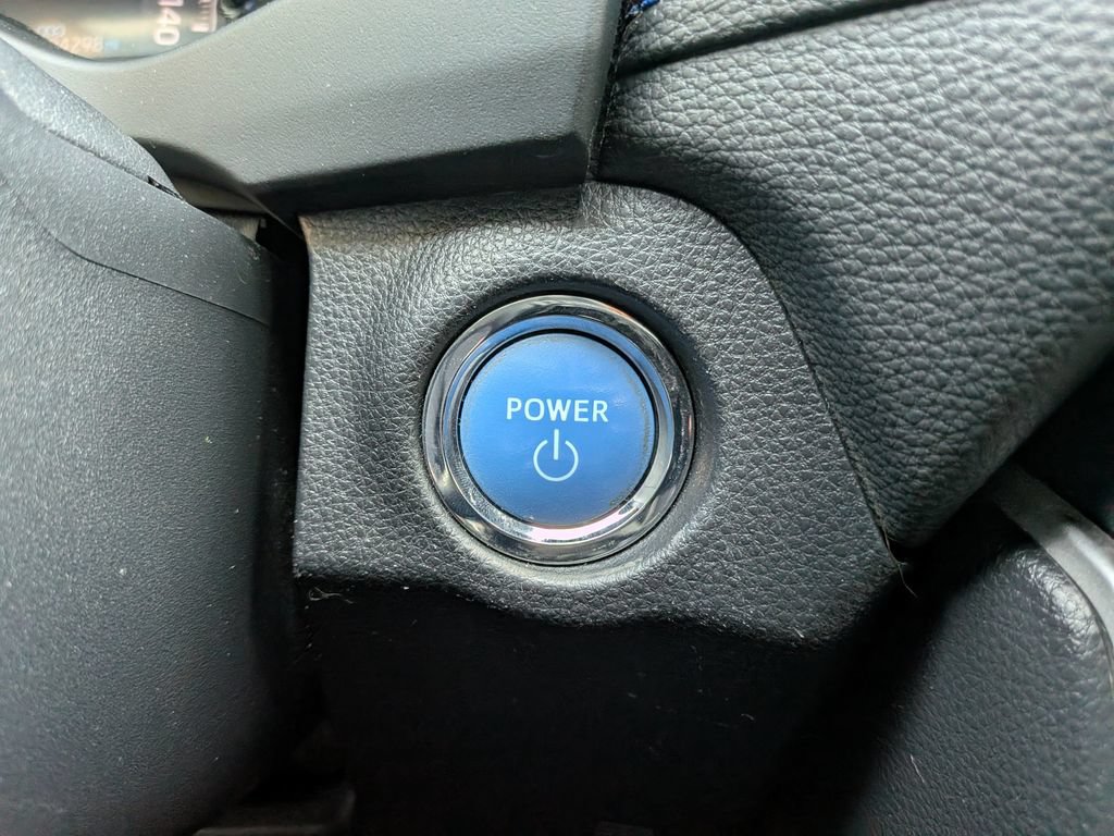 Used 2020 Toyota RAV4 XSE AWD/4WD image 17