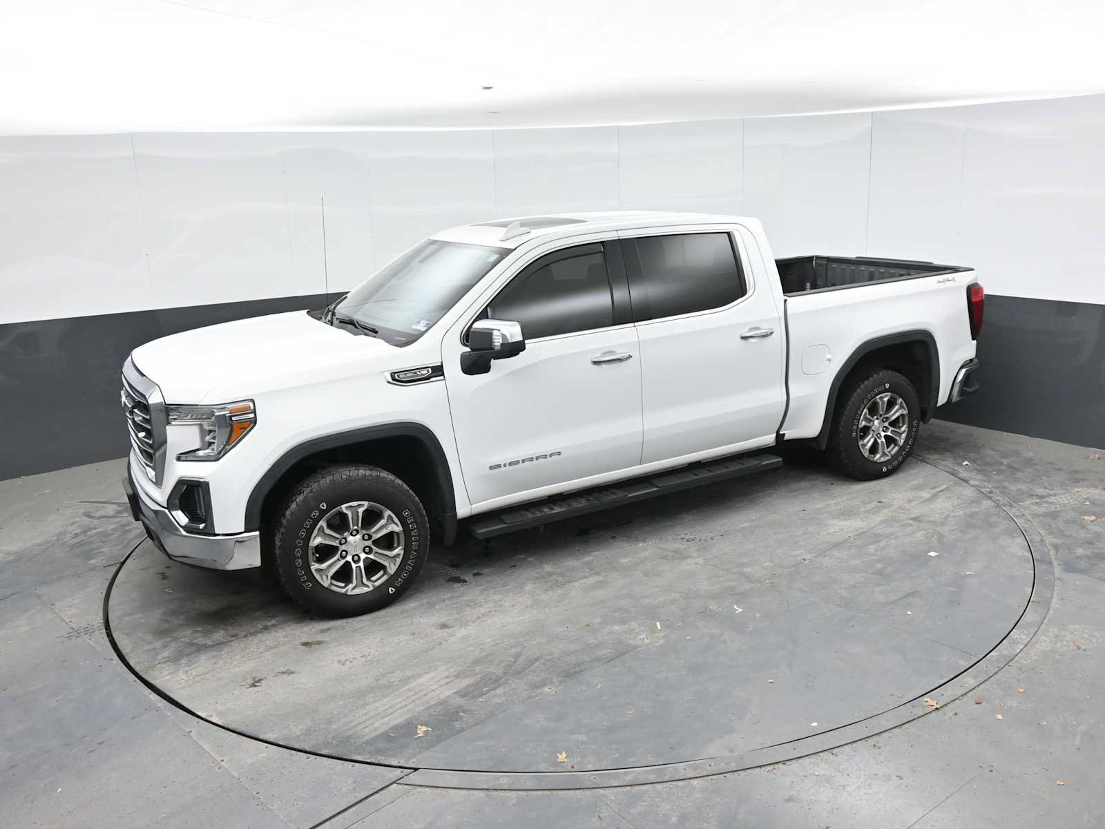 Used 2019 GMC Sierra 1500 SLT w/ SLT Convenience Package AWD/4WD image 15