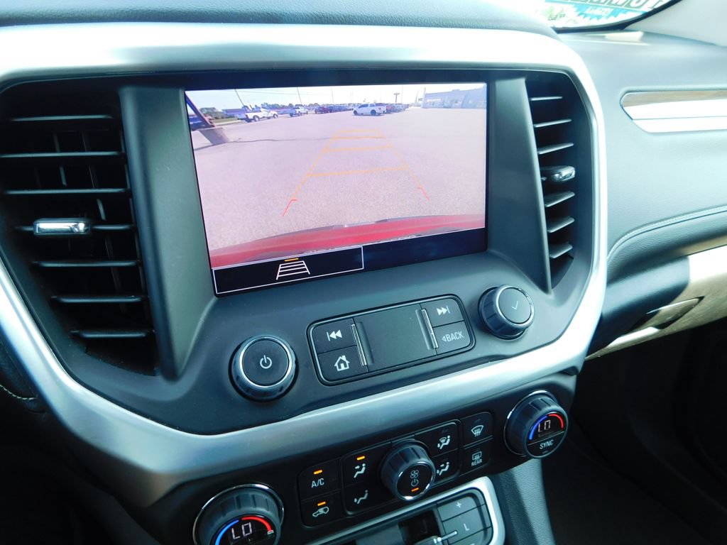 Used 2023 GMC Acadia SLE w/ Driver Convenience Package FWD image 43