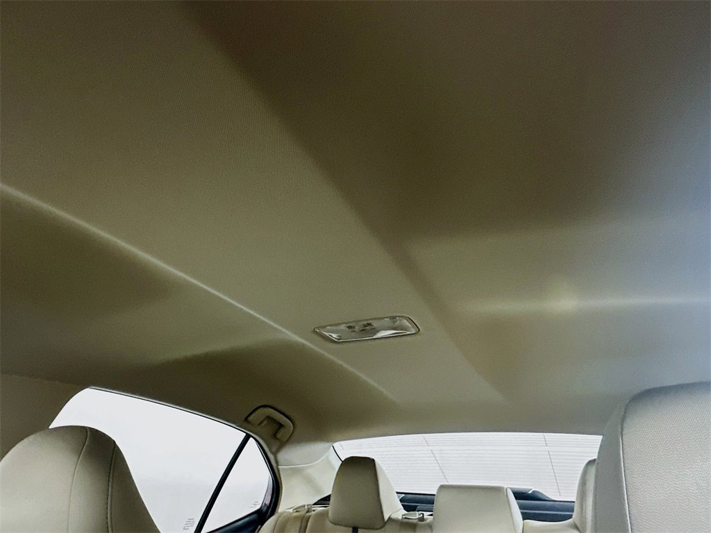 Used 2021 Toyota Camry LE image 21