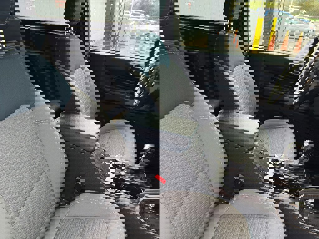 Used 2022 Ford Bronco Outer Banks image 18