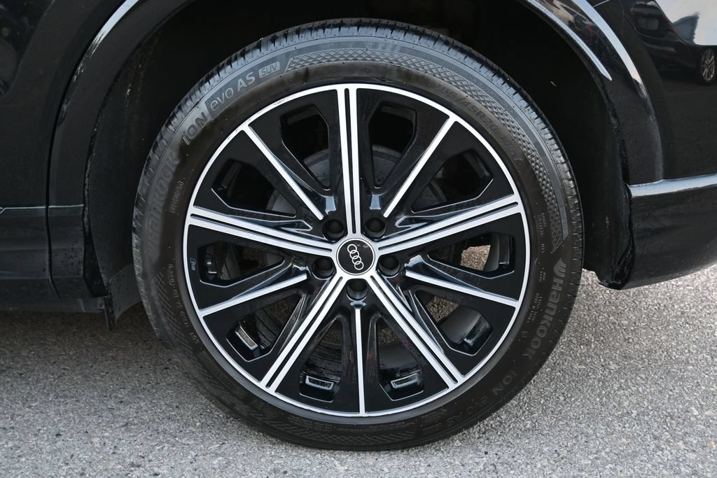Used 2022 Audi Q4 e-tron Prestige w/ S Line Plus Package AWD/4WD image 10