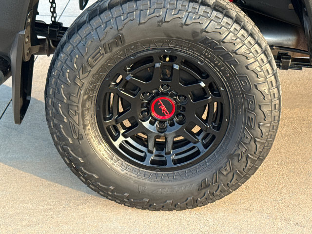 Used 2022 Toyota Tacoma TRD Pro AWD/4WD image 9