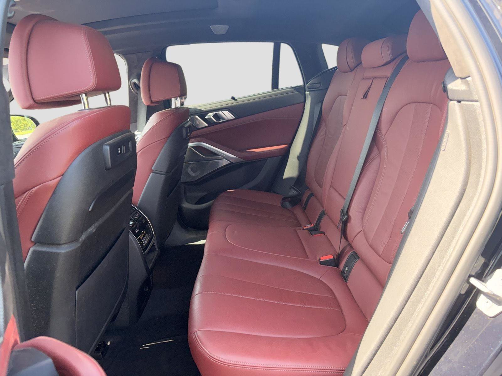 Used 2021 BMW X6 M50i w/ Executive Package AWD/4WD image 11