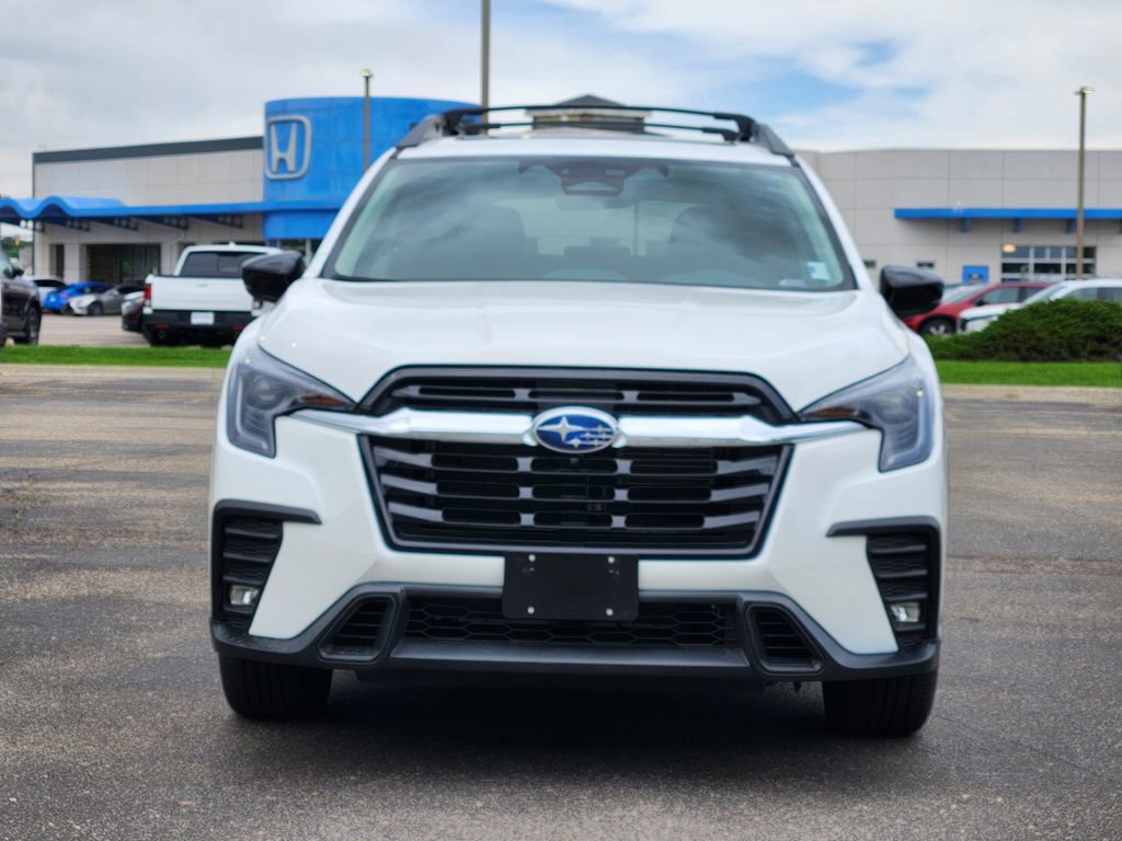 Used 2024 Subaru Ascent Limited w/ Technology Package AWD/4WD image 2