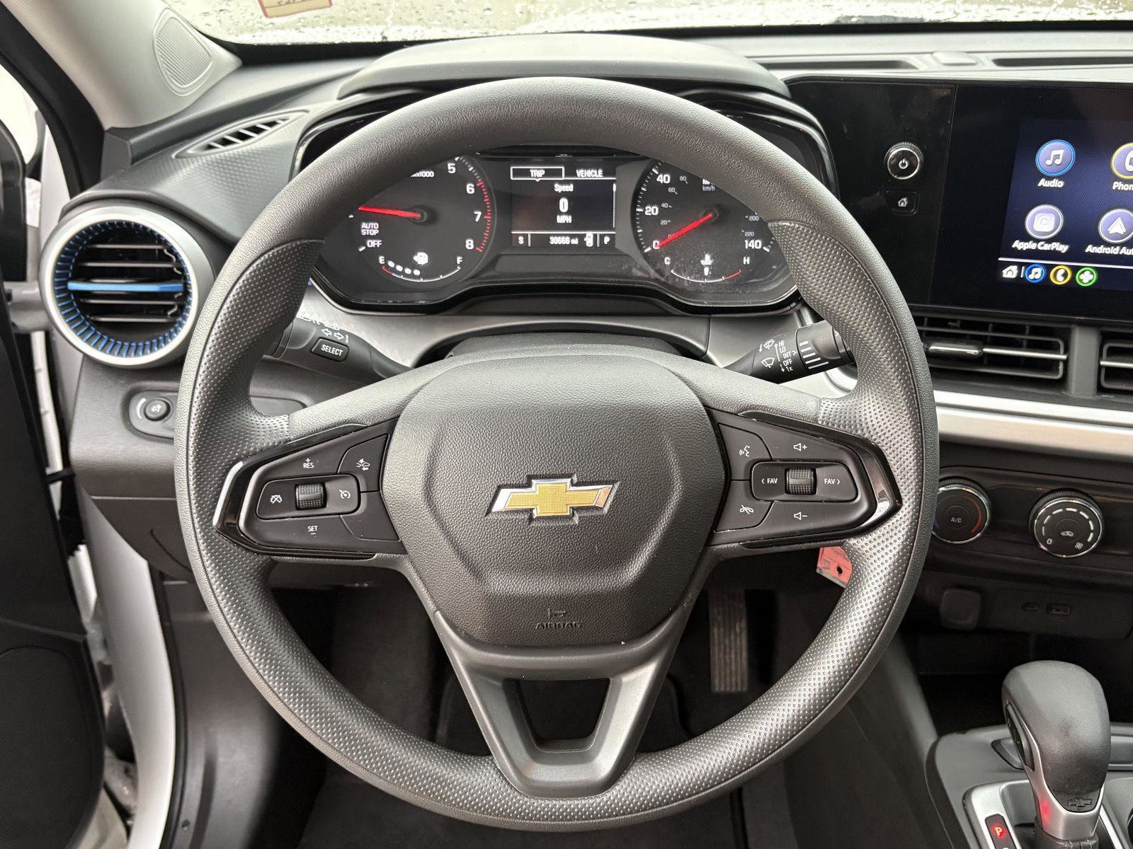 Used 2025 Chevrolet Trax LS FWD image 6