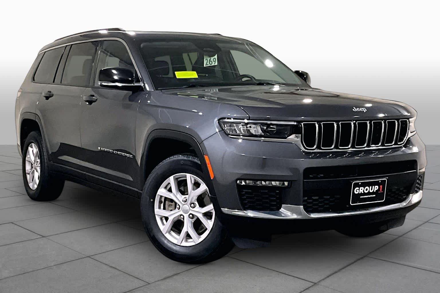 Used 2022 Jeep Grand Cherokee L Limited AWD/4WD image 2