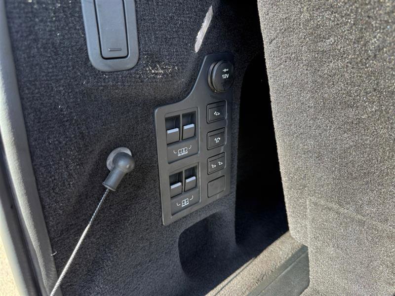 Used 2017 Land Rover Discovery HSE Luxury image 20