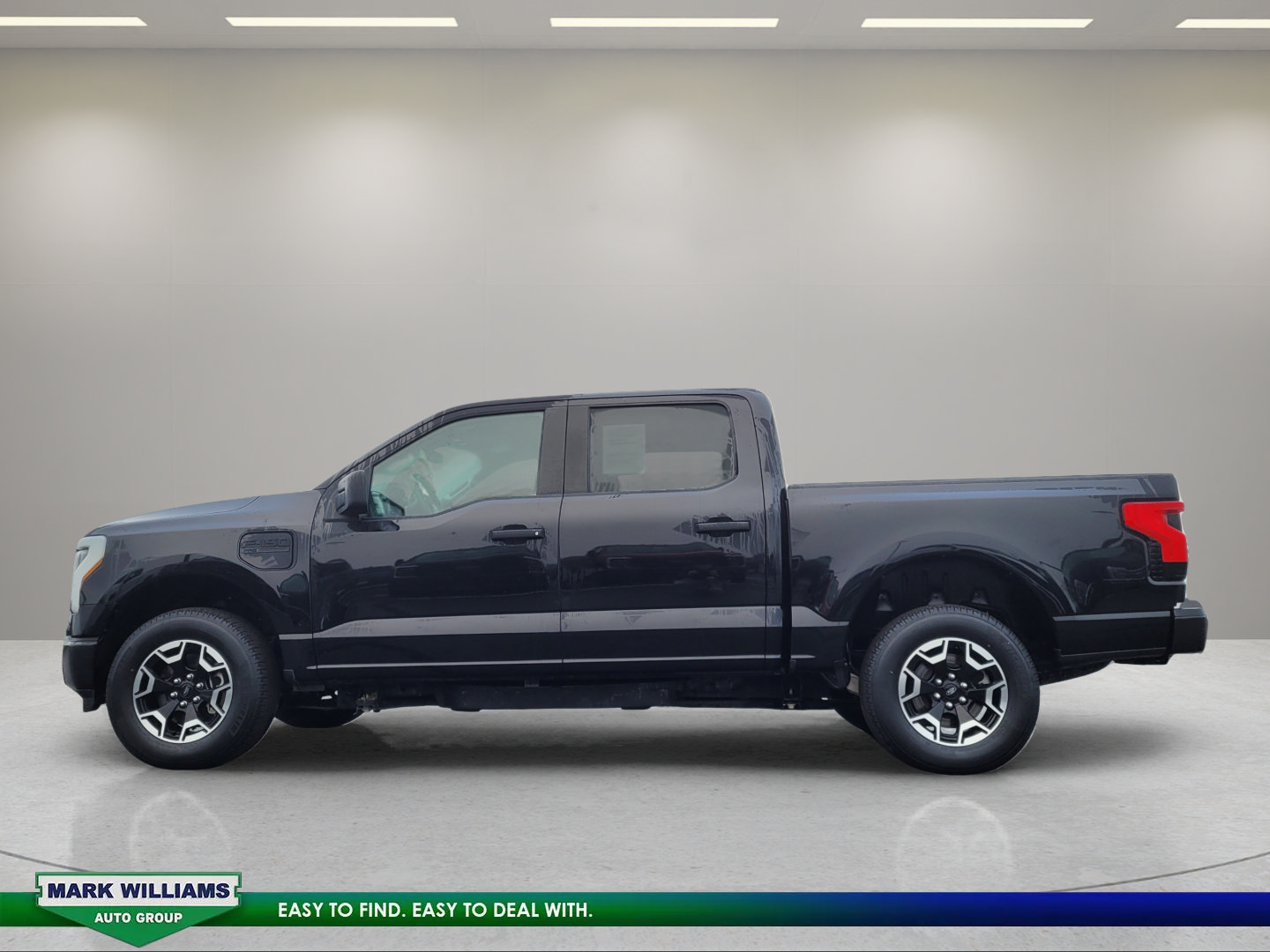 Used 2022 Ford F150 Lightning Pro AWD/4WD image 7