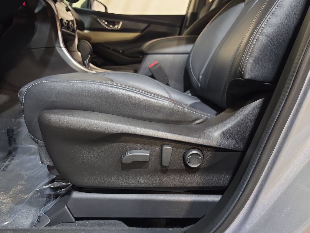 Used 2022 Subaru Ascent Limited AWD/4WD image 14