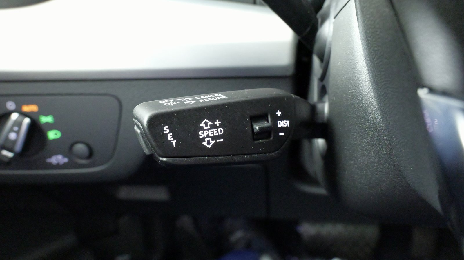 Used 2024 Audi Q5 e Premium Plus w/ Premium Plus Package image 53