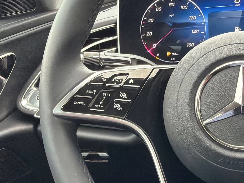 Used 2025 Mercedes-Benz E 350 4MATIC Sedan image 21
