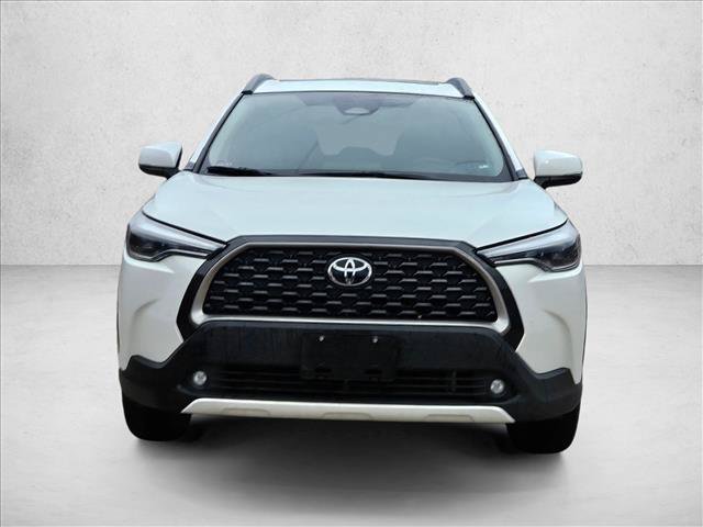 Used 2023 Toyota Corolla Cross XLE w/ Convenience Package FWD image 2
