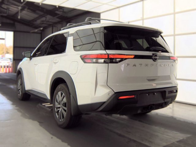 Certified 2025 Nissan Pathfinder SV w/ SV Premium Package FWD image 8
