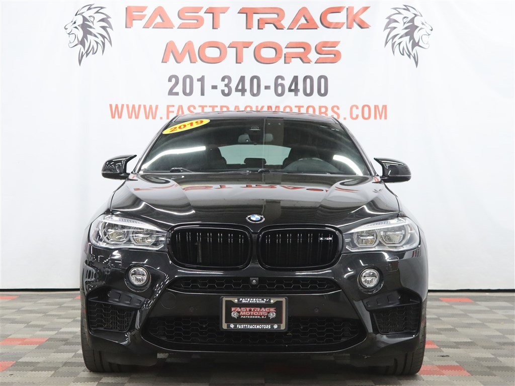 Used 2019 BMW X6 M w/ Executive Package image 2