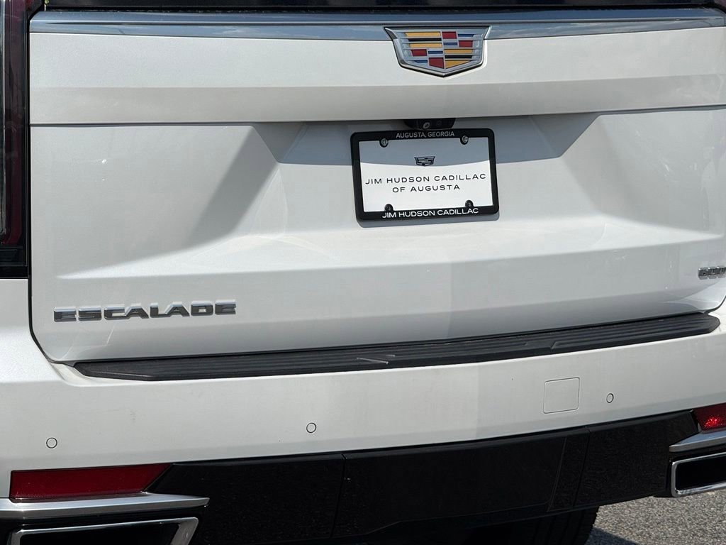Used 2021 Cadillac Escalade Premium Luxury AWD/4WD image 9