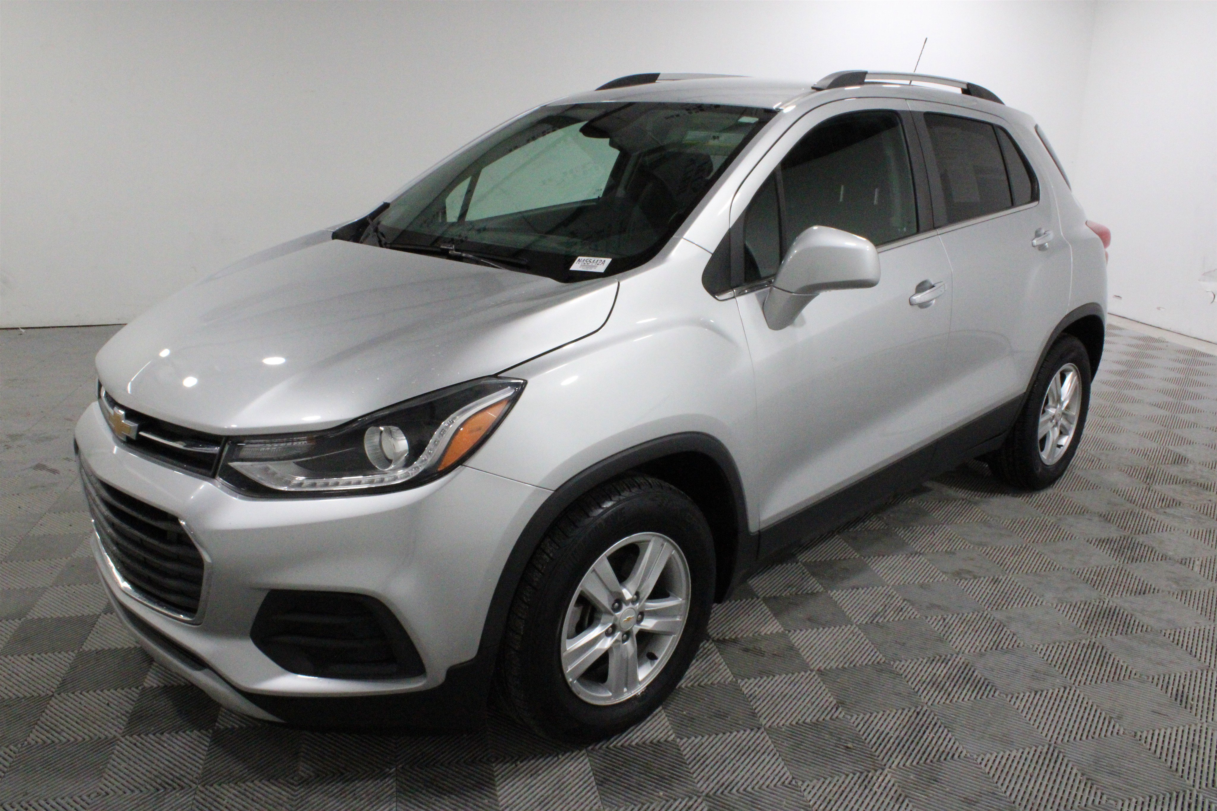Used 2019 Chevrolet Trax LT w/ LT Convenience Package FWD image 29