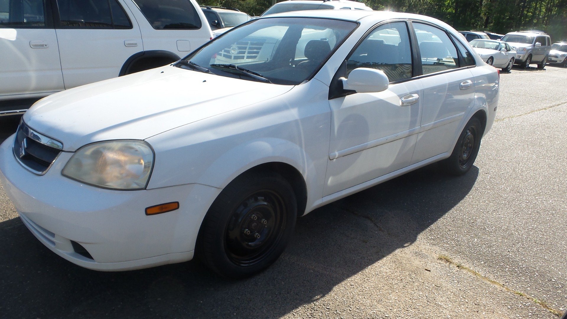Used 2006 Suzuki Forenza Sedan FWD image 13