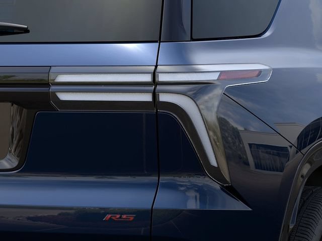 New 2027 Chevrolet Traverse RS w/ LPO, Floor Liner Package FWD image 11