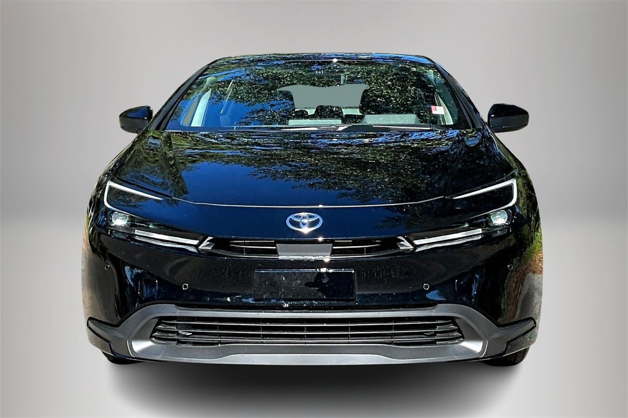 Used 2026 Toyota Prius LE image 3