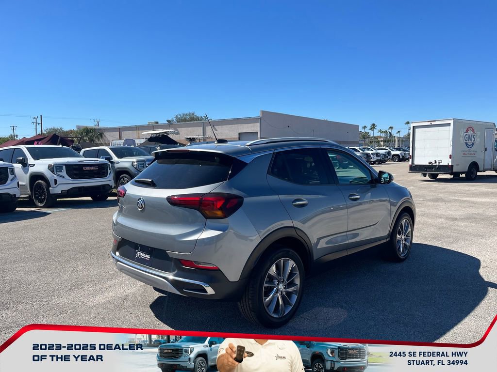 Used 2023 Buick Encore GX Essence w/ Experience Buick Package image 7