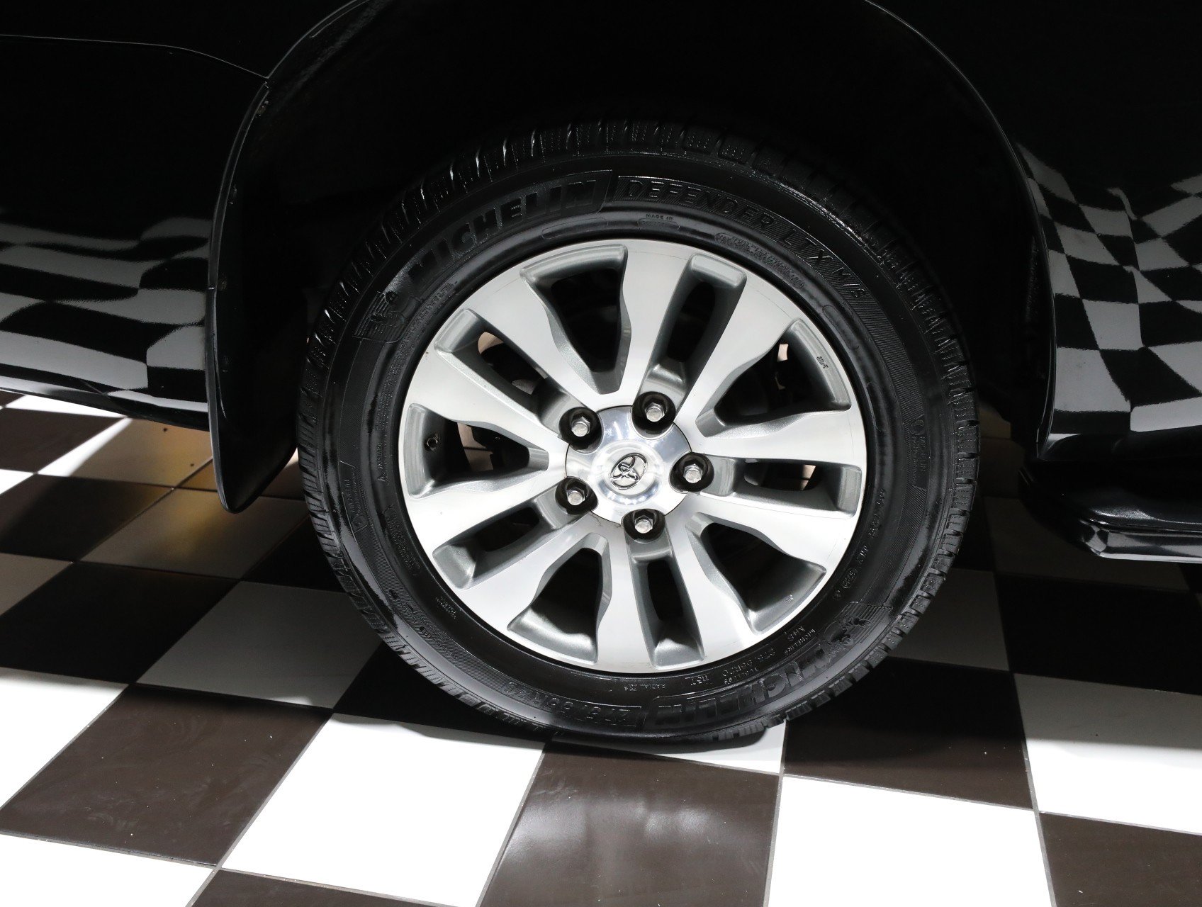 Used 2016 Toyota Sequoia Limited AWD/4WD image 31