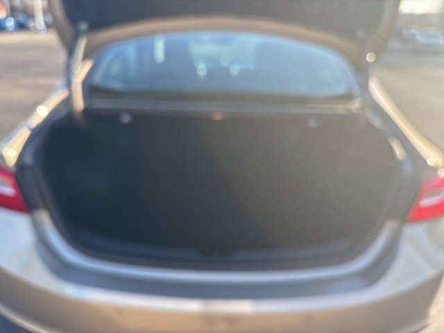 Used 2024 Chevrolet Malibu LT image 13