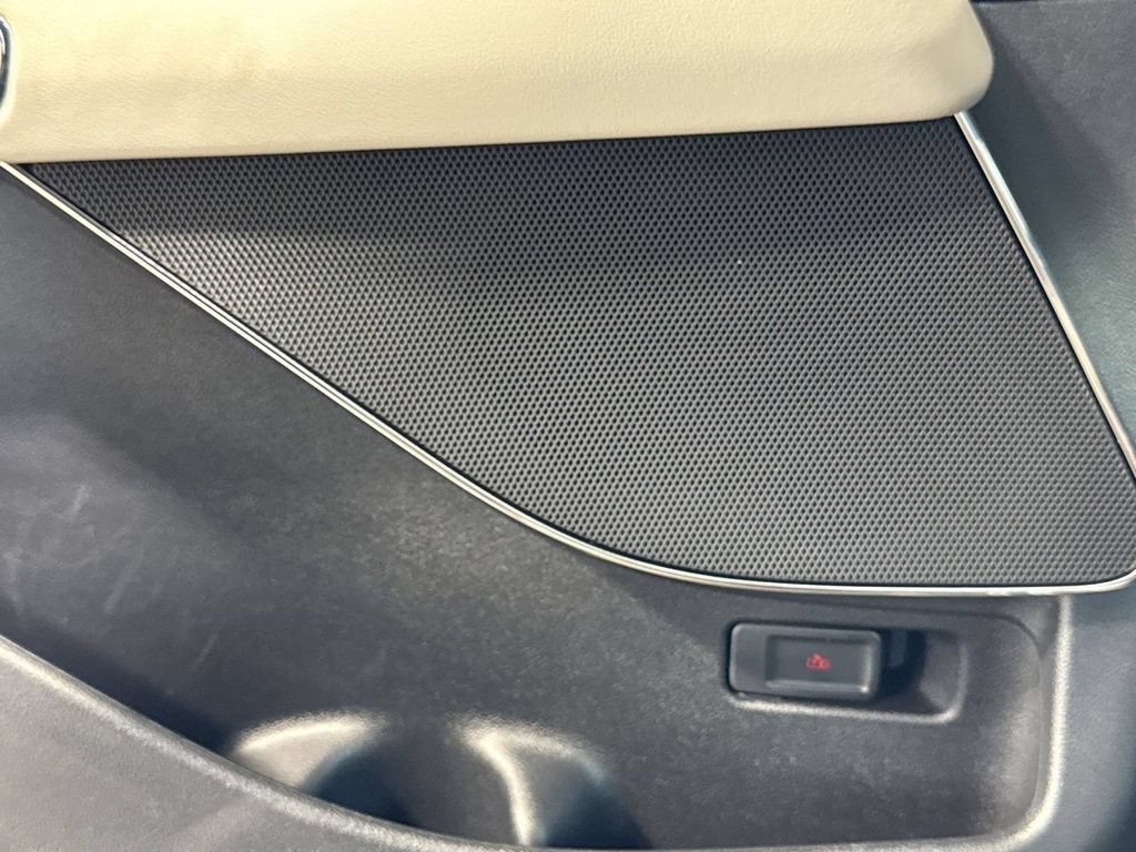 Certified 2026 Lincoln Aviator AWD image 16