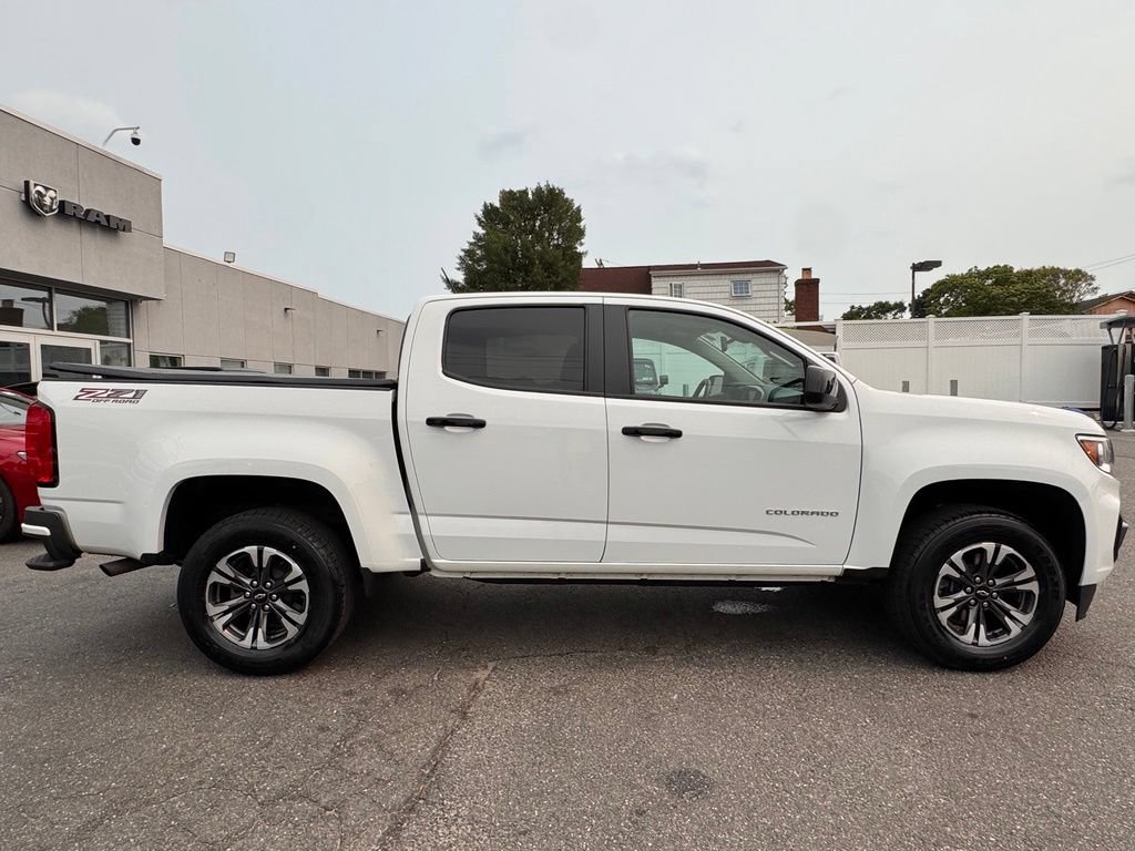 Used 2022 Chevrolet Colorado Z71 AWD/4WD image 8