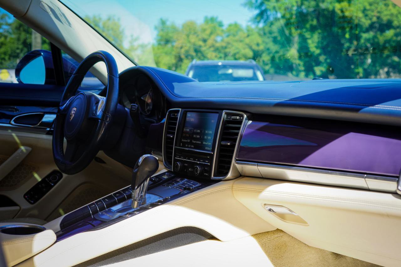 Used 2012 Porsche Panamera S RWD image 12
