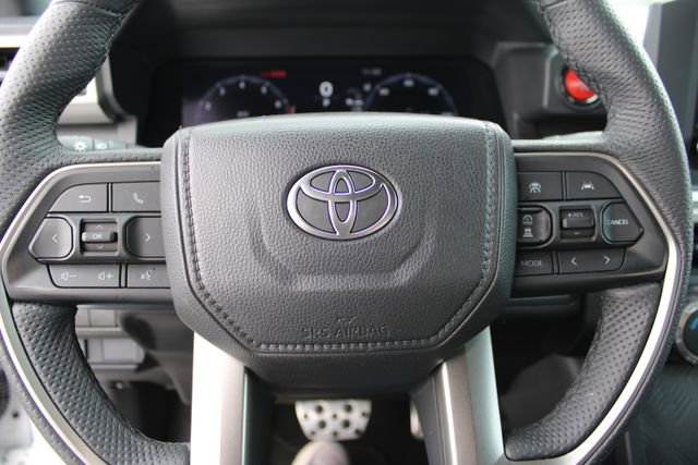 Used 2025 Toyota Tacoma TRD Sport image 28