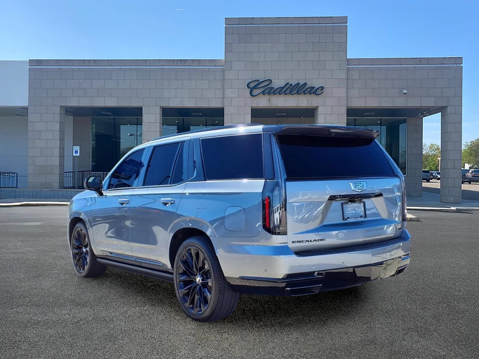 Used 2026 Cadillac Escalade Platinum Sport w/ LPO, ONYX Package AWD/4WD image 6
