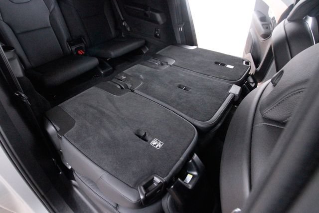 Certified 2025 Volvo XC90 B5 Plus w/ Protection Package Premier AWD/4WD image 43