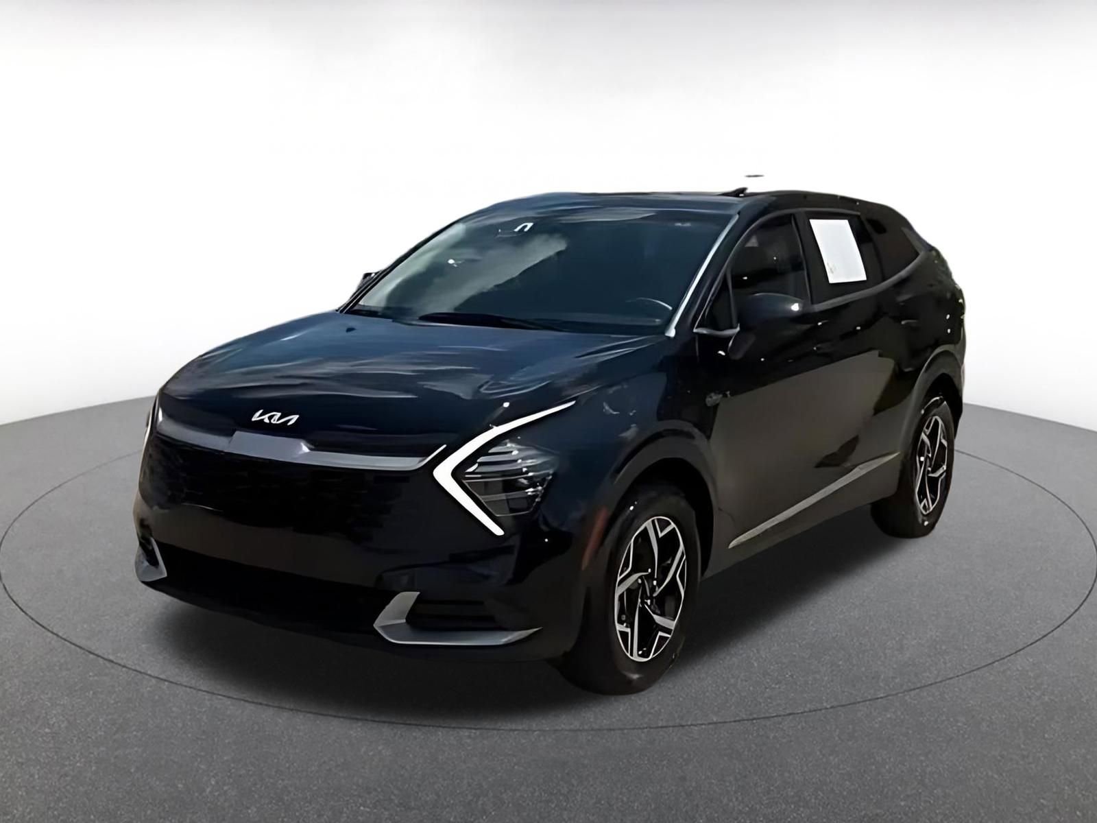 Used 2025 Kia Sportage LX FWD image 7