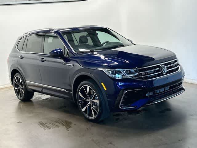 Used 2024 Volkswagen Tiguan SEL R-Line AWD/4WD image 31