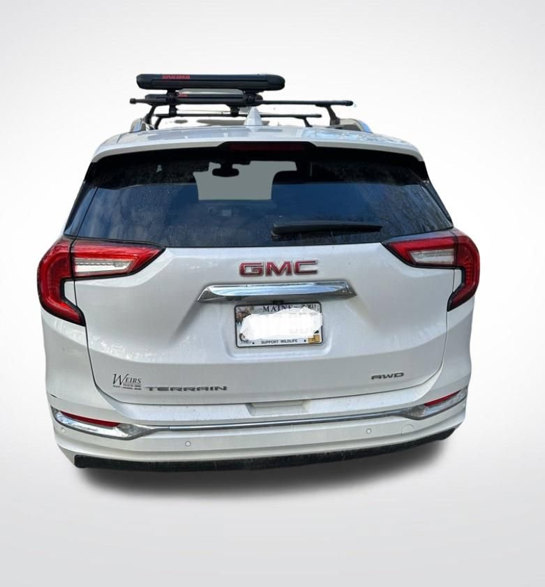 Certified 2023 GMC Terrain Denali w/ Denali Premium Package AWD/4WD image 7