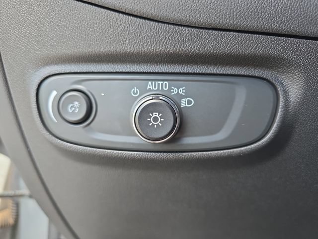 Used 2023 Chevrolet Equinox LT FWD image 29