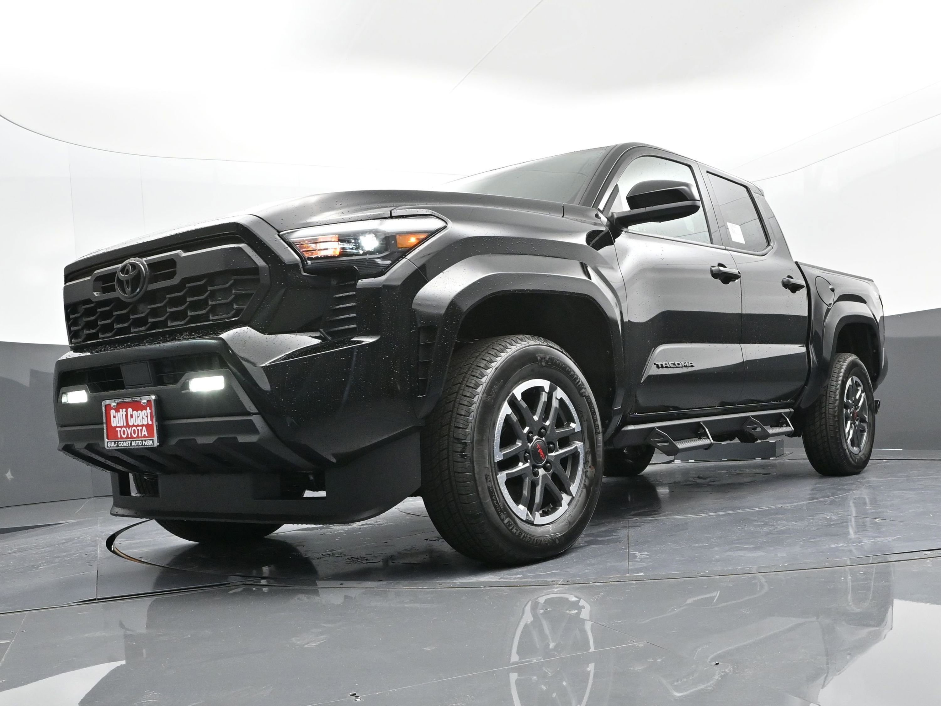 Certified 2025 Toyota Tacoma TRD Sport image 25